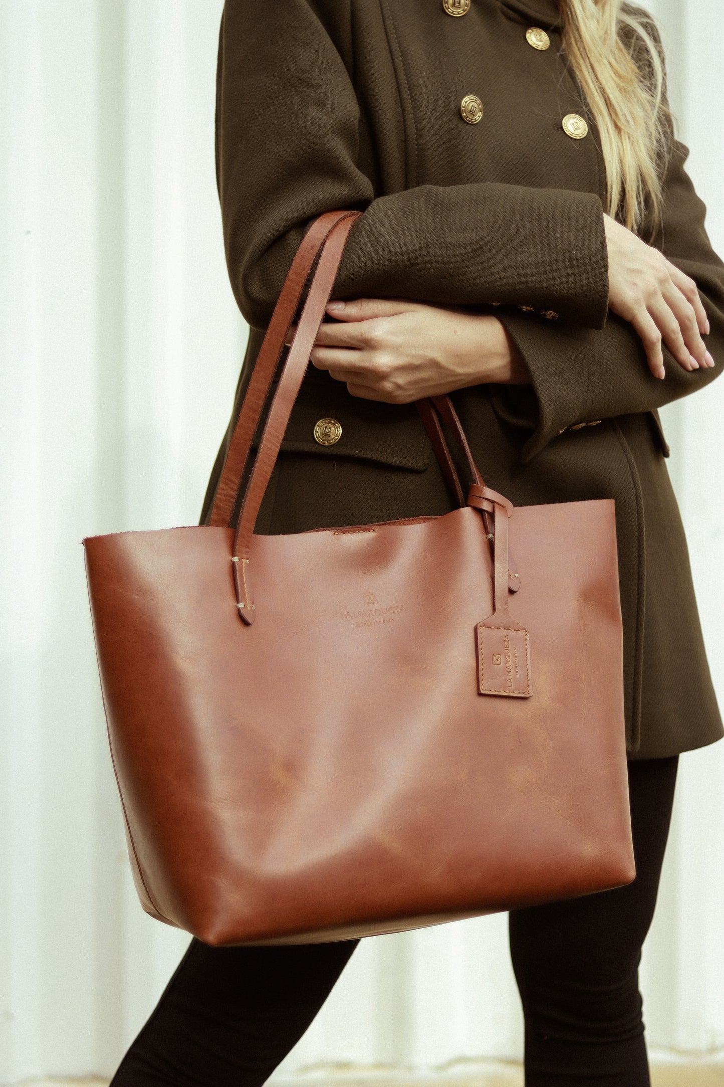 Classic Handbag - Honey